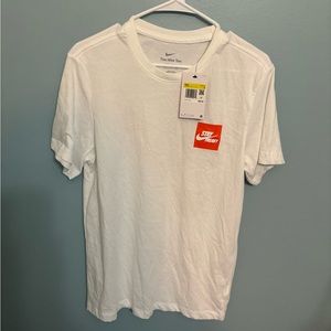 Nike men’s tshirt - size small - NWT